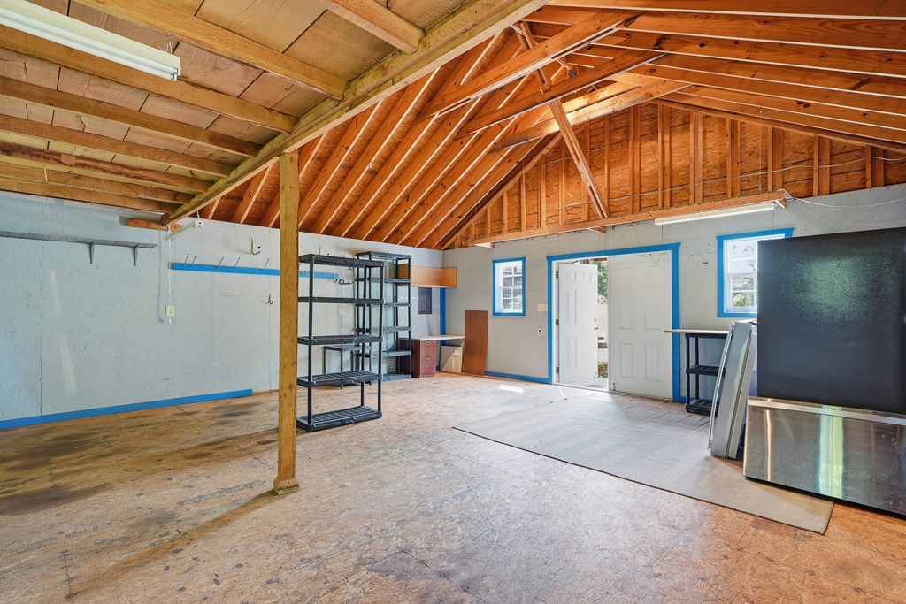 971 White Oak Drive