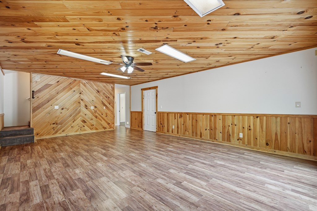 971 White Oak Drive