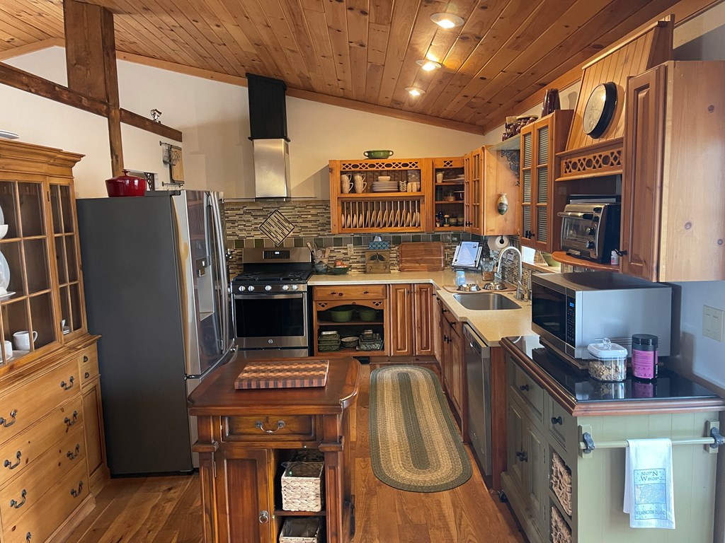 971 White Oak Drive