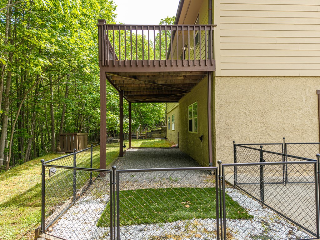 971 White Oak Drive