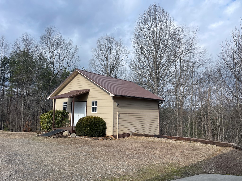 971 White Oak Drive