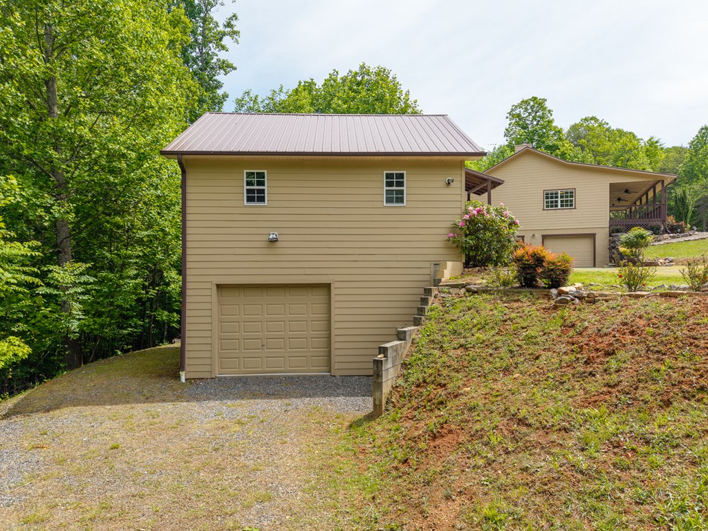 971 White Oak Drive