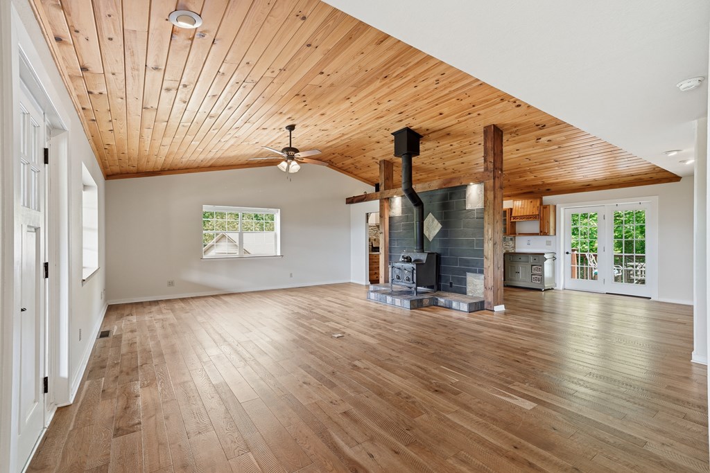 971 White Oak Drive