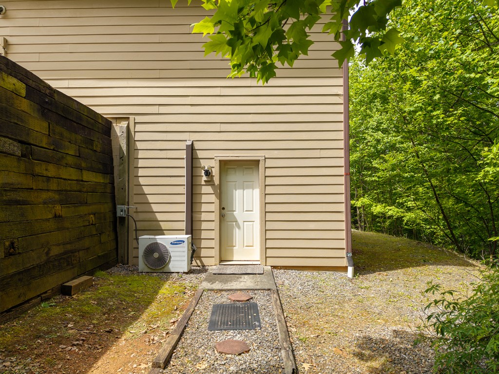 971 White Oak Drive