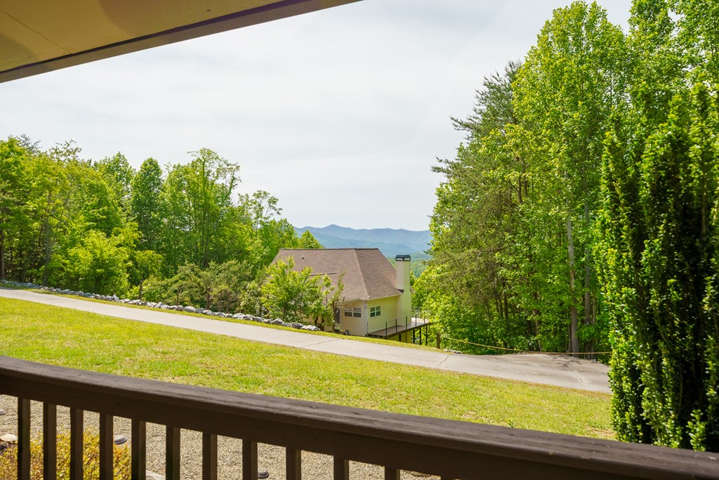 971 White Oak Drive