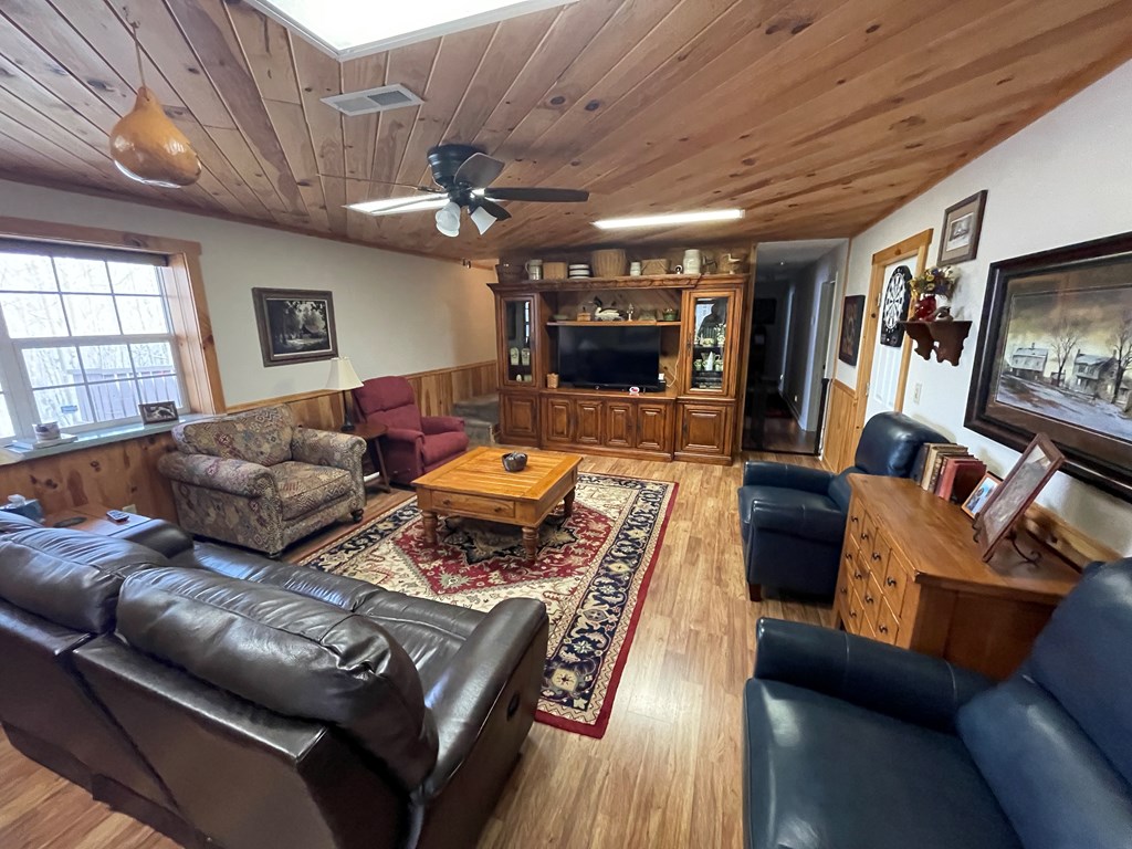 971 White Oak Drive