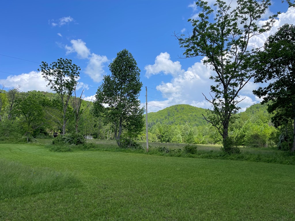 155 Cedar Cliff Lane