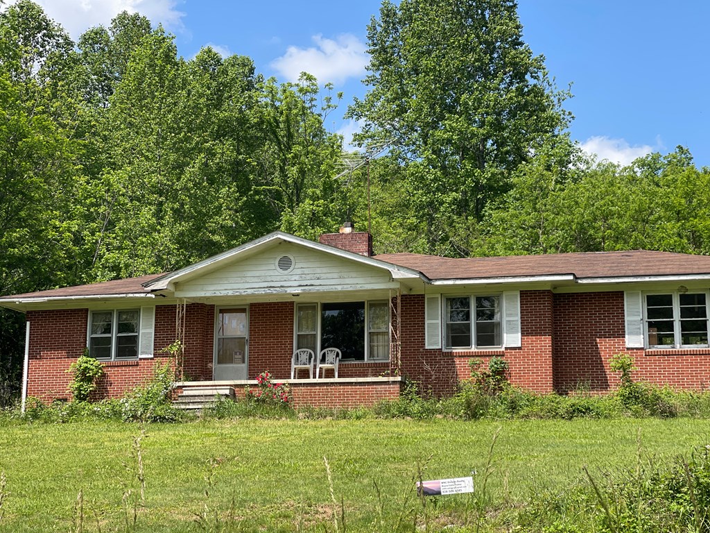 155 Cedar Cliff Lane