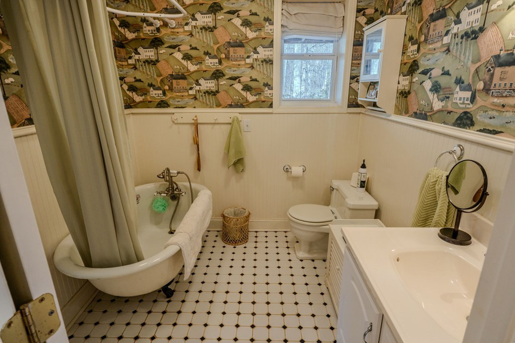 1316 Junaluska Road