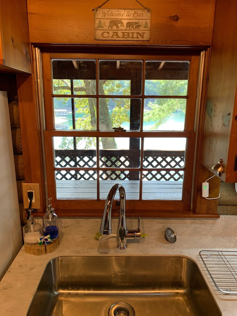 275 Island Drive