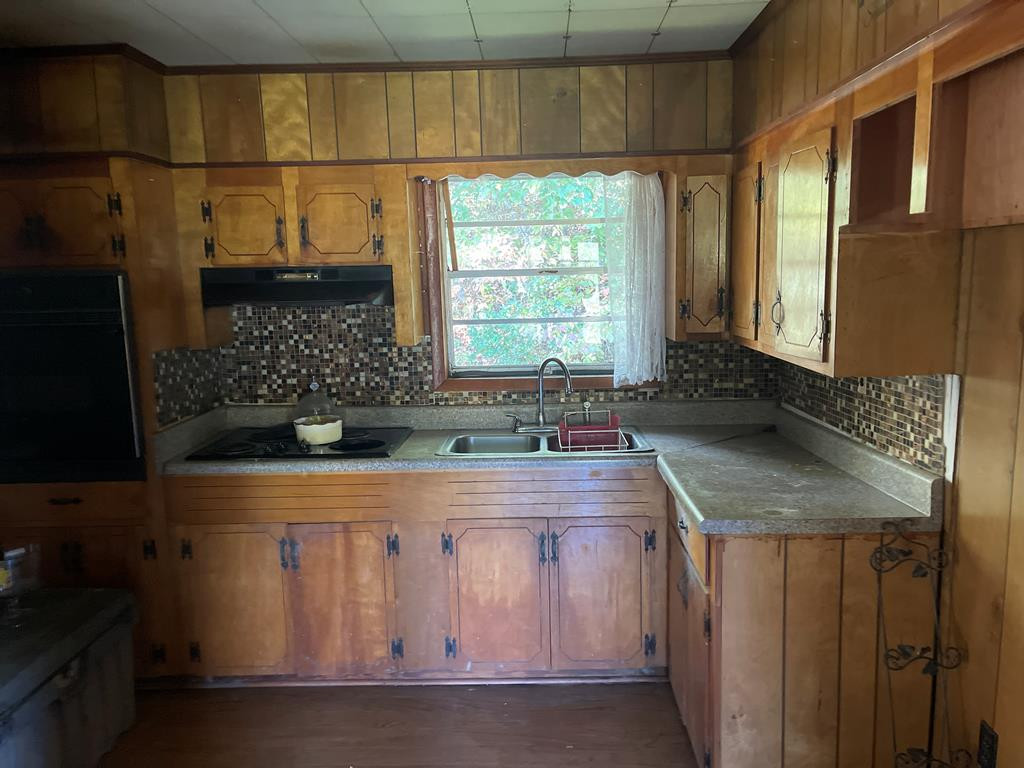 788 Caney Creek