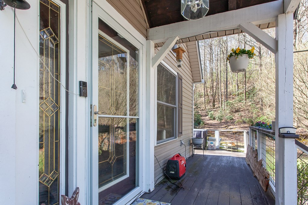 420 Dinkins Creek