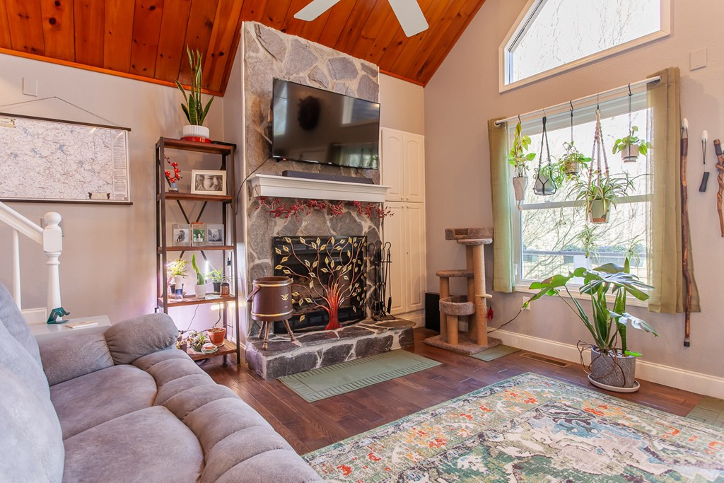 420 Dinkins Creek