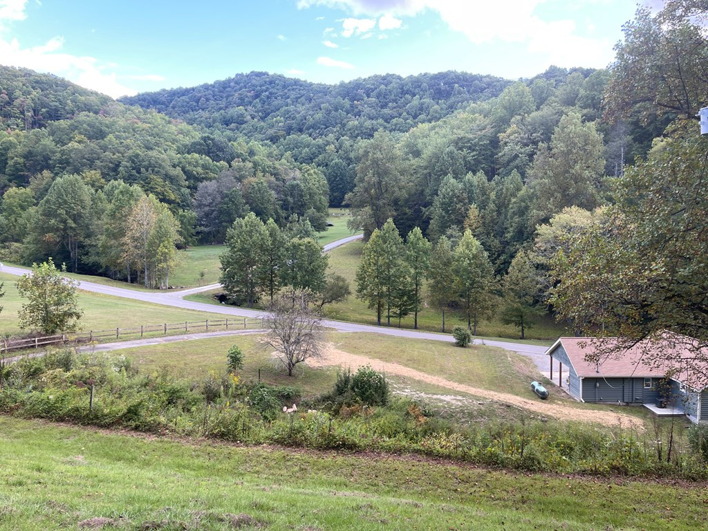 5125 Boiling Springs Road