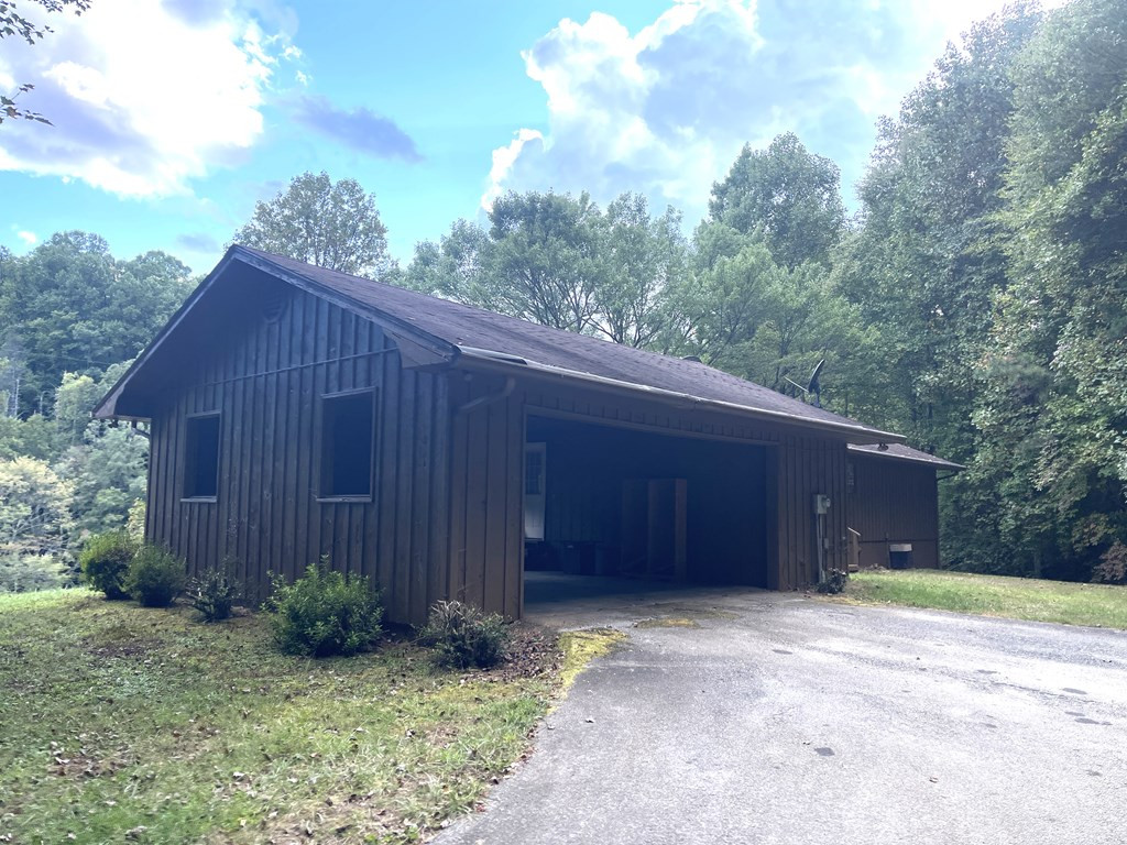 5125 Boiling Springs Road