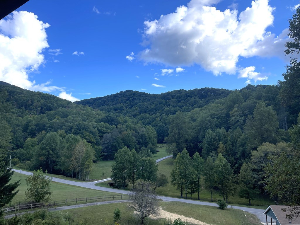 5125 Boiling Springs Road