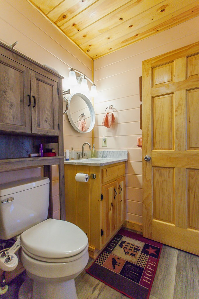 1095 Harshaw Farm Drive