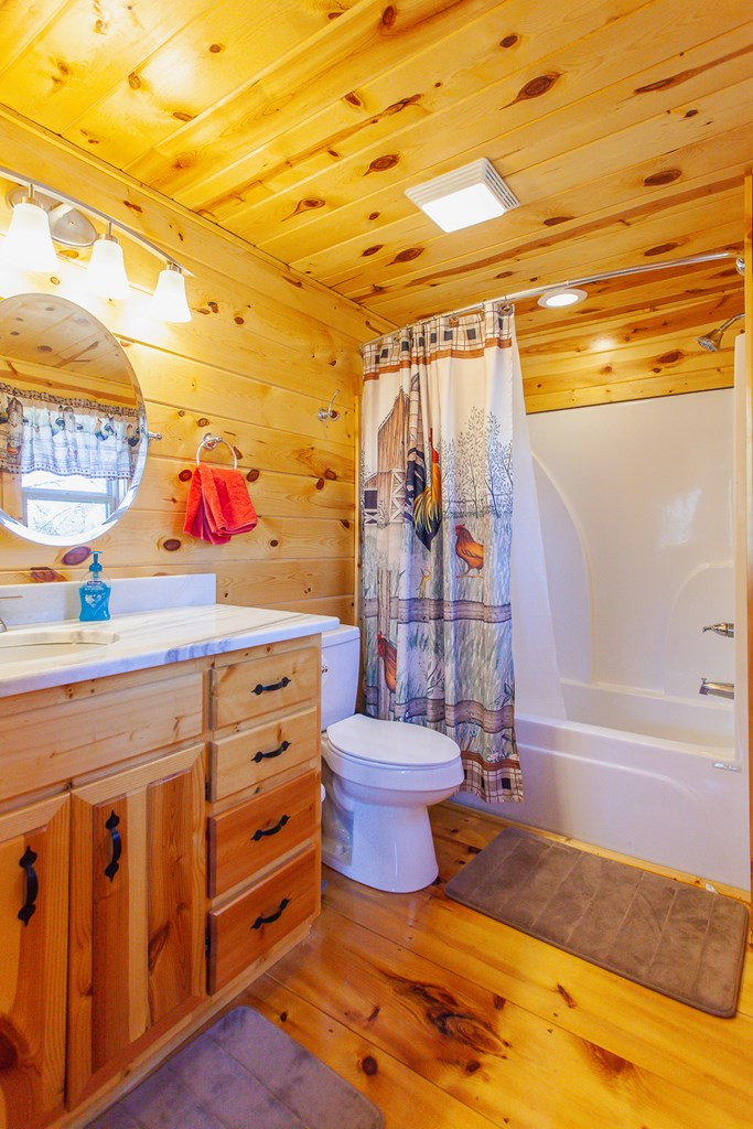 1095 Harshaw Farm Drive