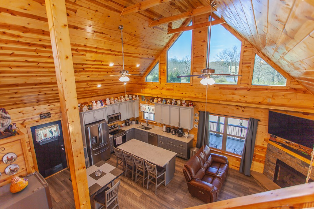 1095 Harshaw Farm Drive