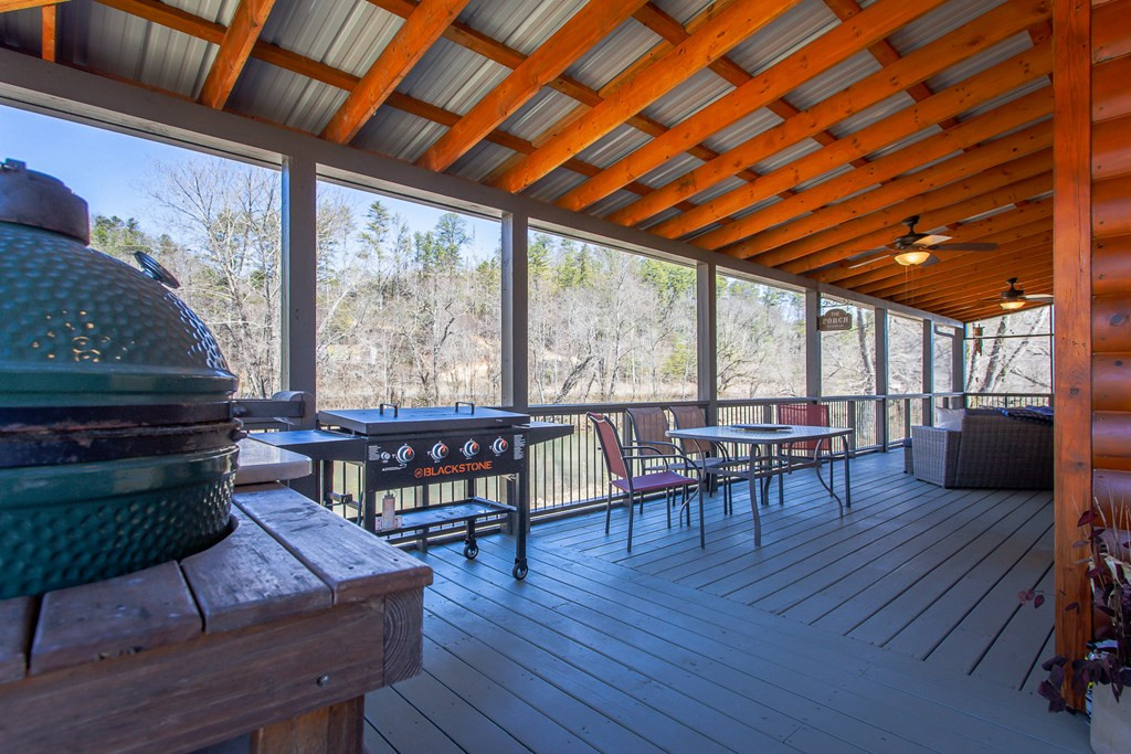1095 Harshaw Farm Drive