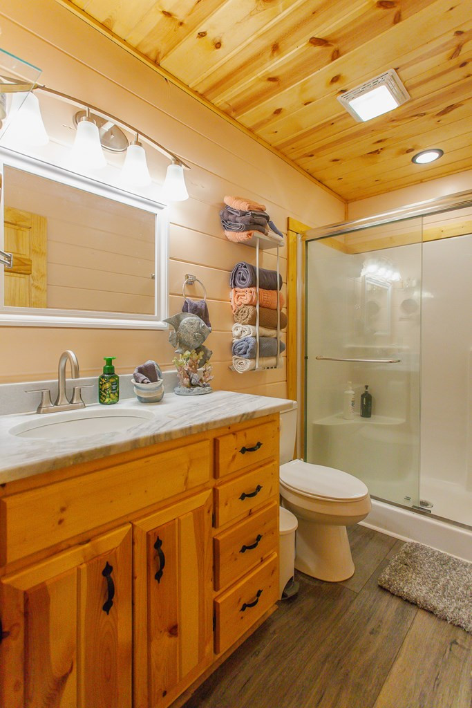 1095 Harshaw Farm Drive