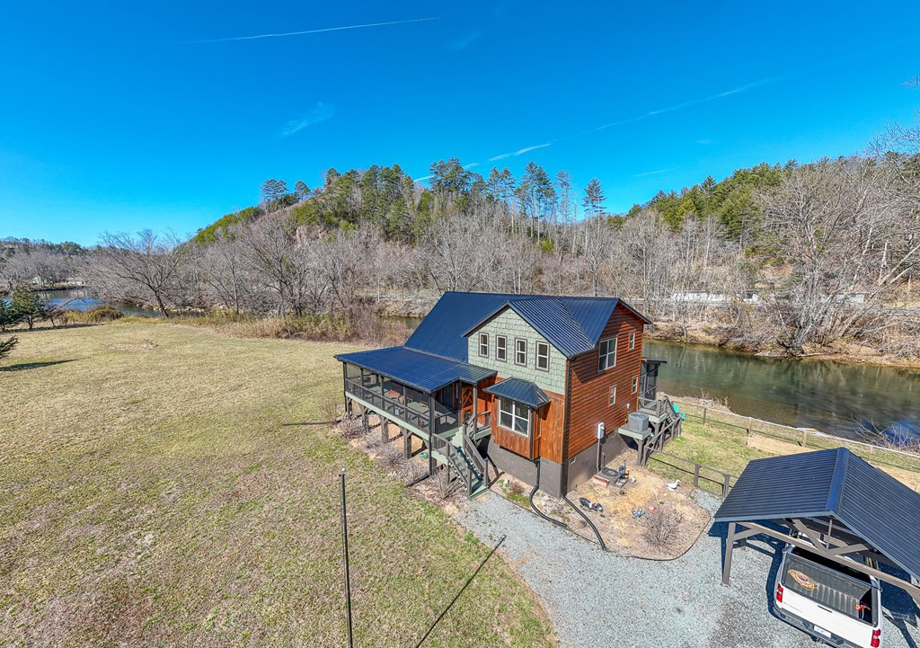 1095 Harshaw Farm Drive
