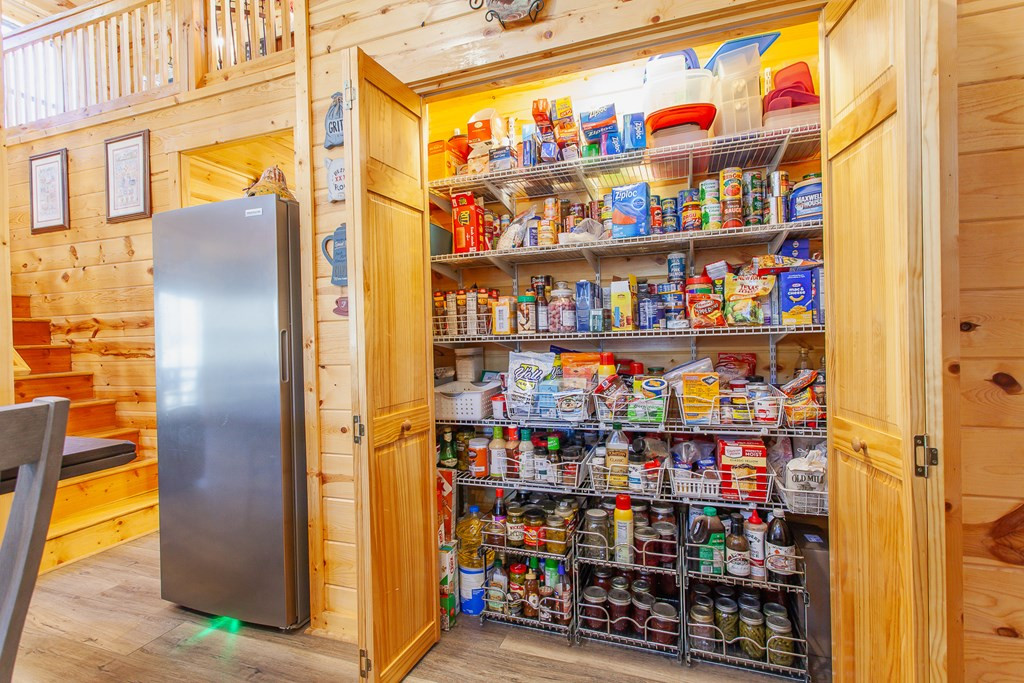 1095 Harshaw Farm Drive