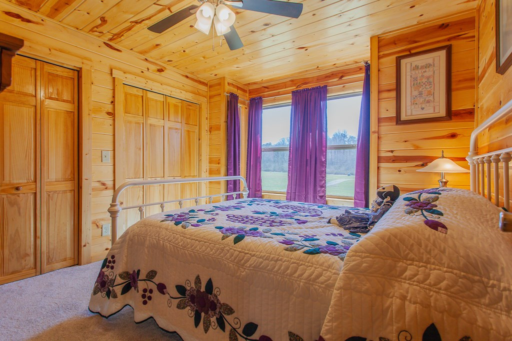 1095 Harshaw Farm Drive