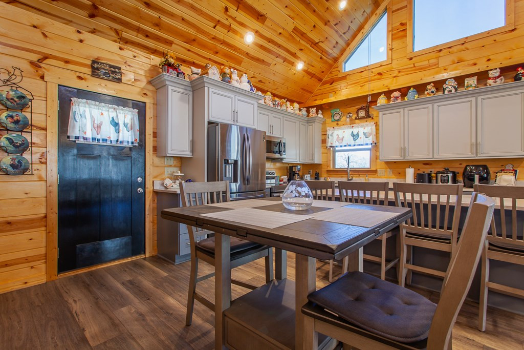 1095 Harshaw Farm Drive