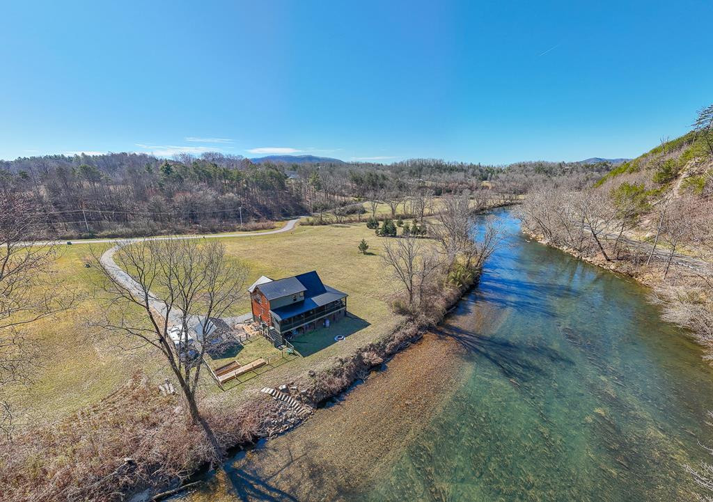 1095 Harshaw Farm Drive