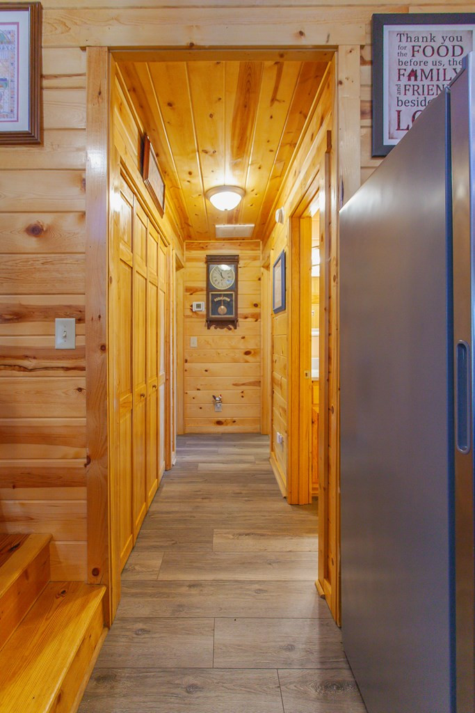 1095 Harshaw Farm Drive