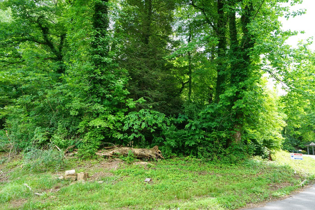 00 E Avenue