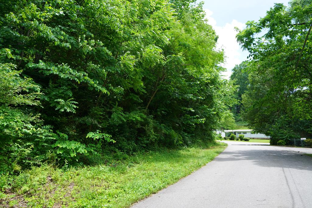 00 E Avenue