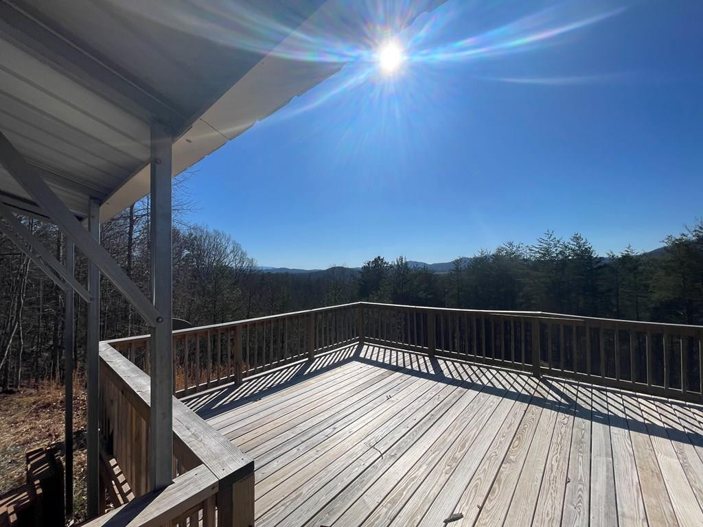 14 Farveu Crest Drive