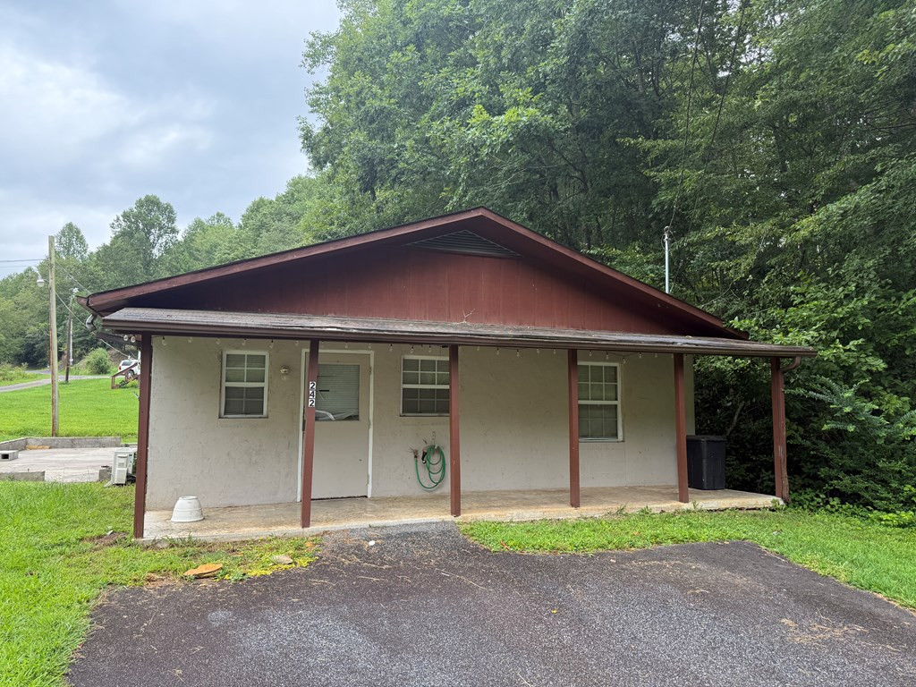 242 Wade Decker Road A