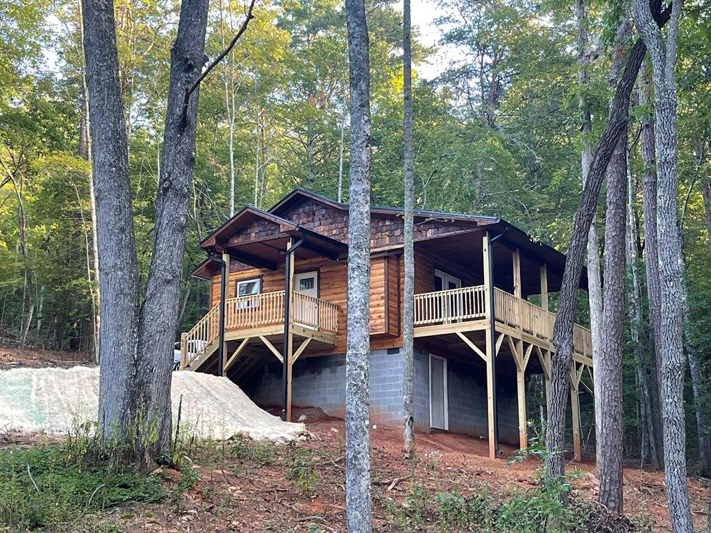 84 Lazy Creek Lane