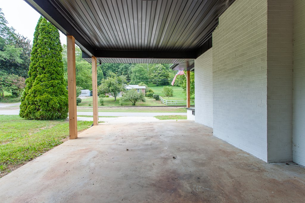 1112 Pleasant