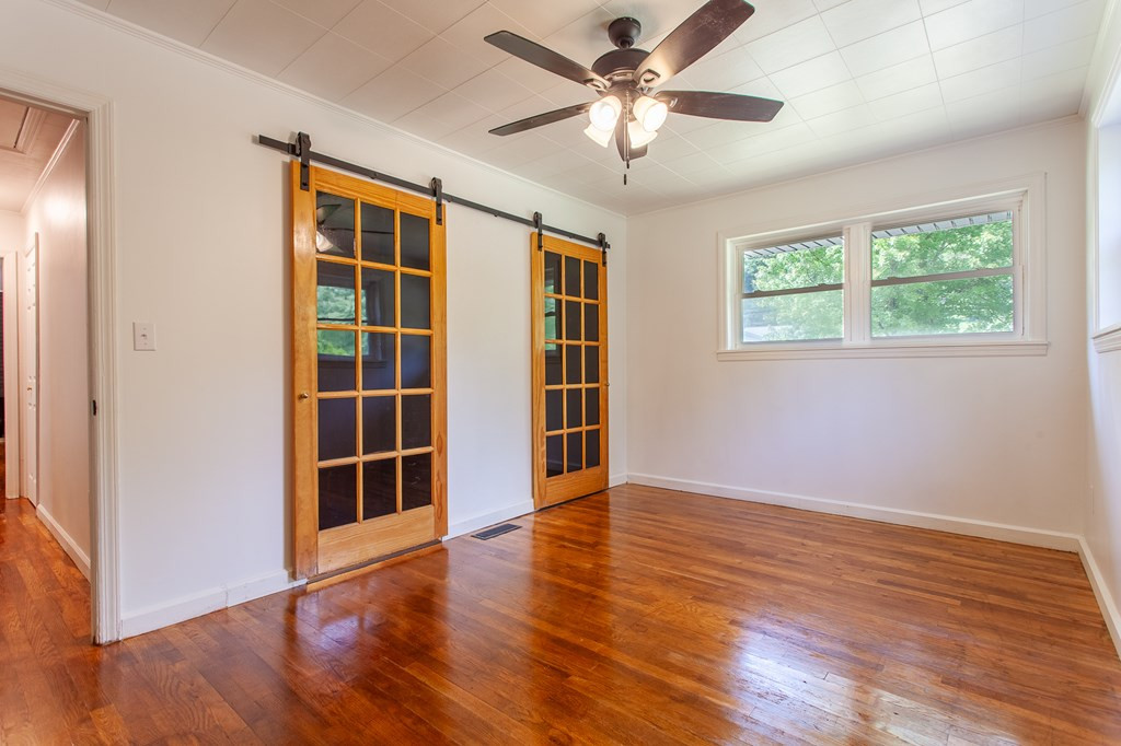 1112 Pleasant