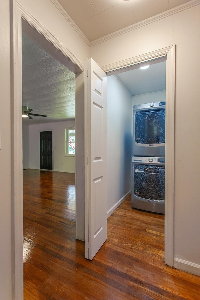 1112 Pleasant