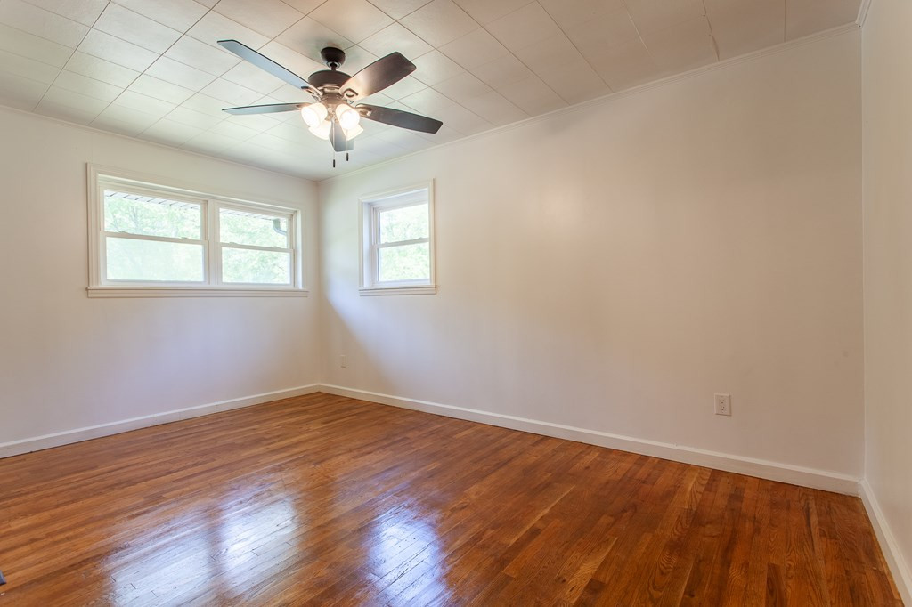 1112 Pleasant