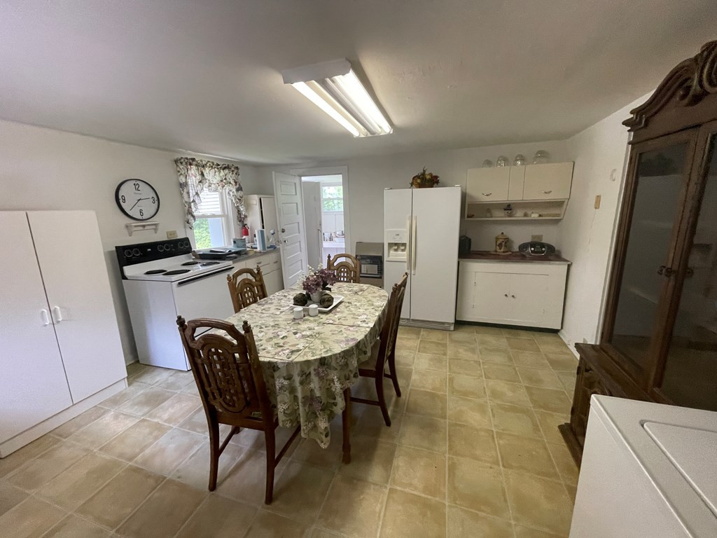 1079 Settawig Road