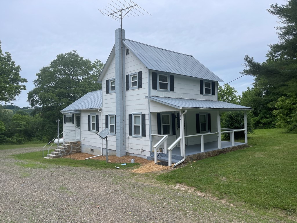 1079 Settawig Road