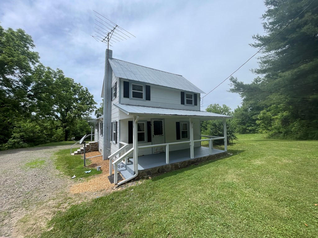 1079 Settawig Road