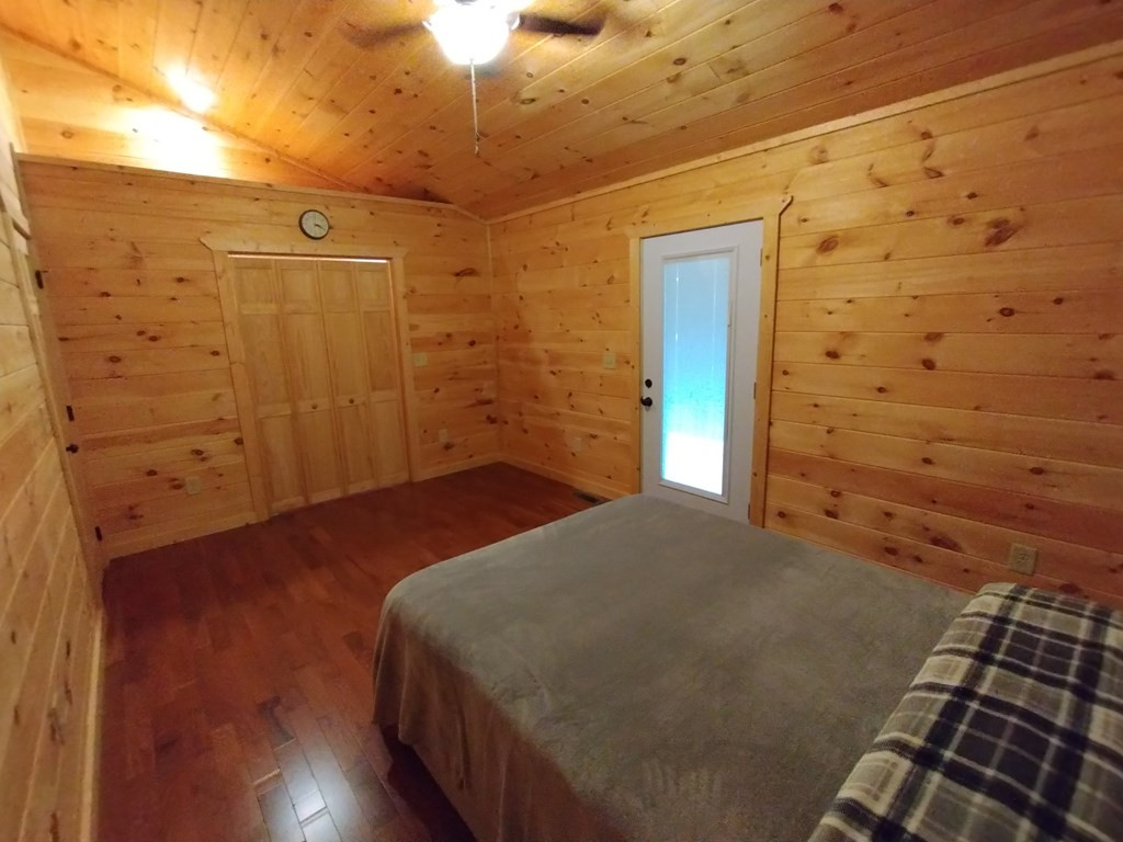 350 Fern Way
