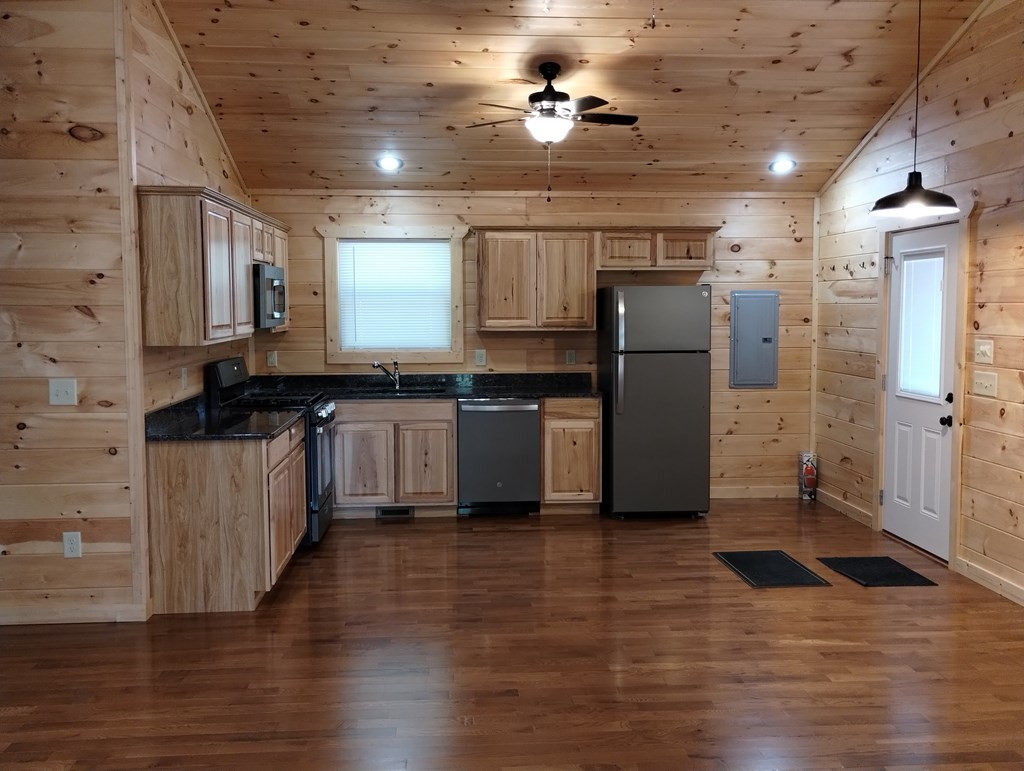 350 Fern Way