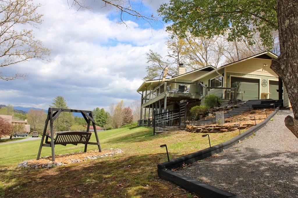 1270 Bourne Drive