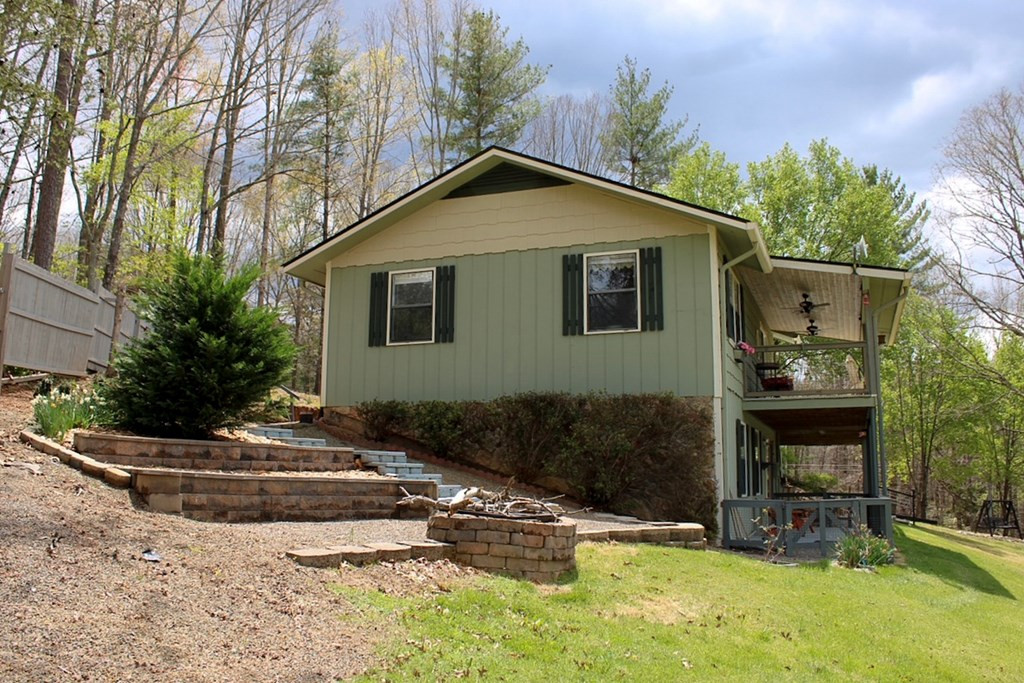 1270 Bourne Drive