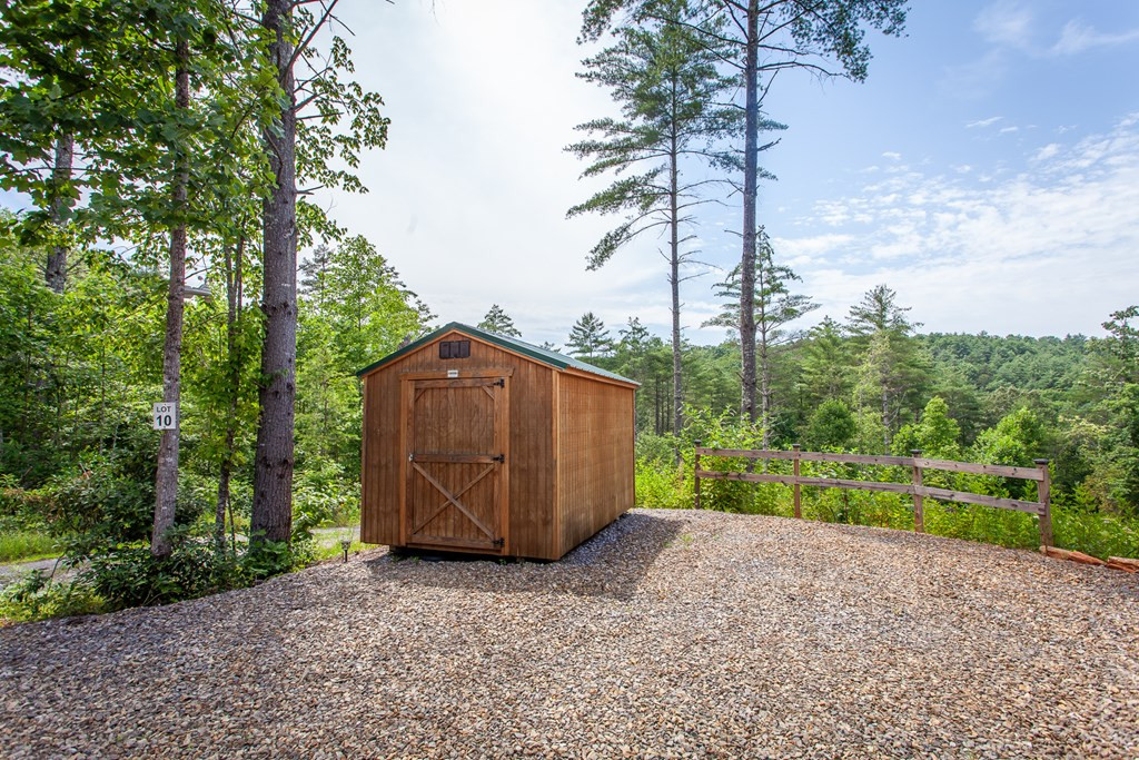 310 Hiwassee Creek Estates