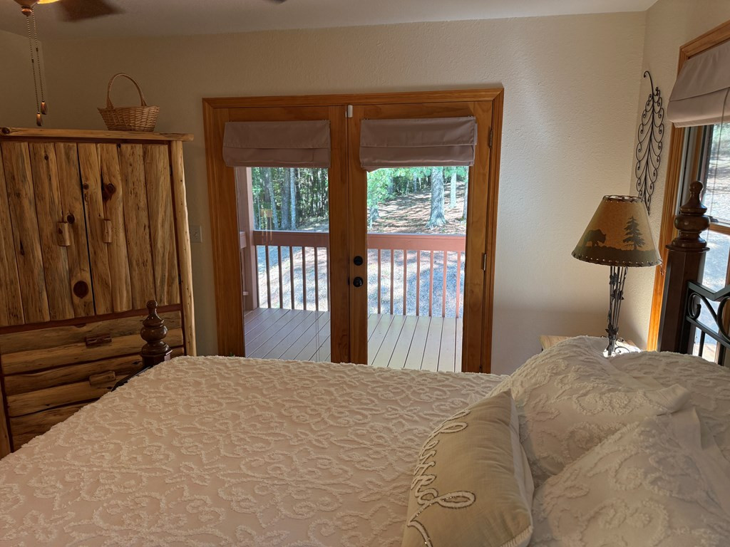 552 Leonard Lane