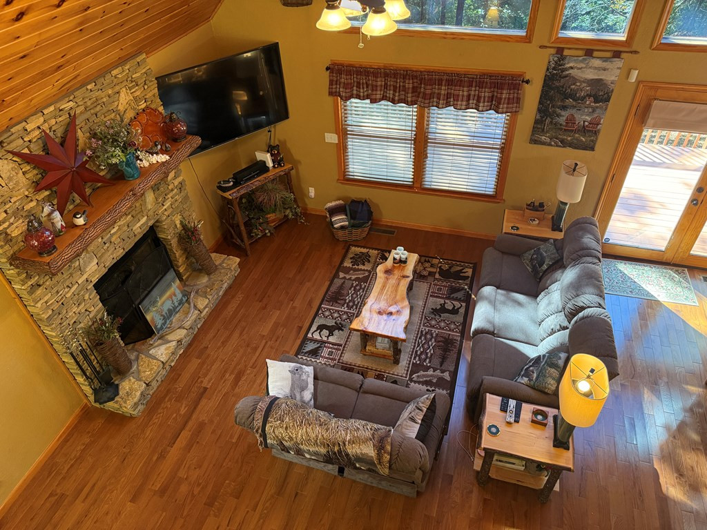 552 Leonard Lane